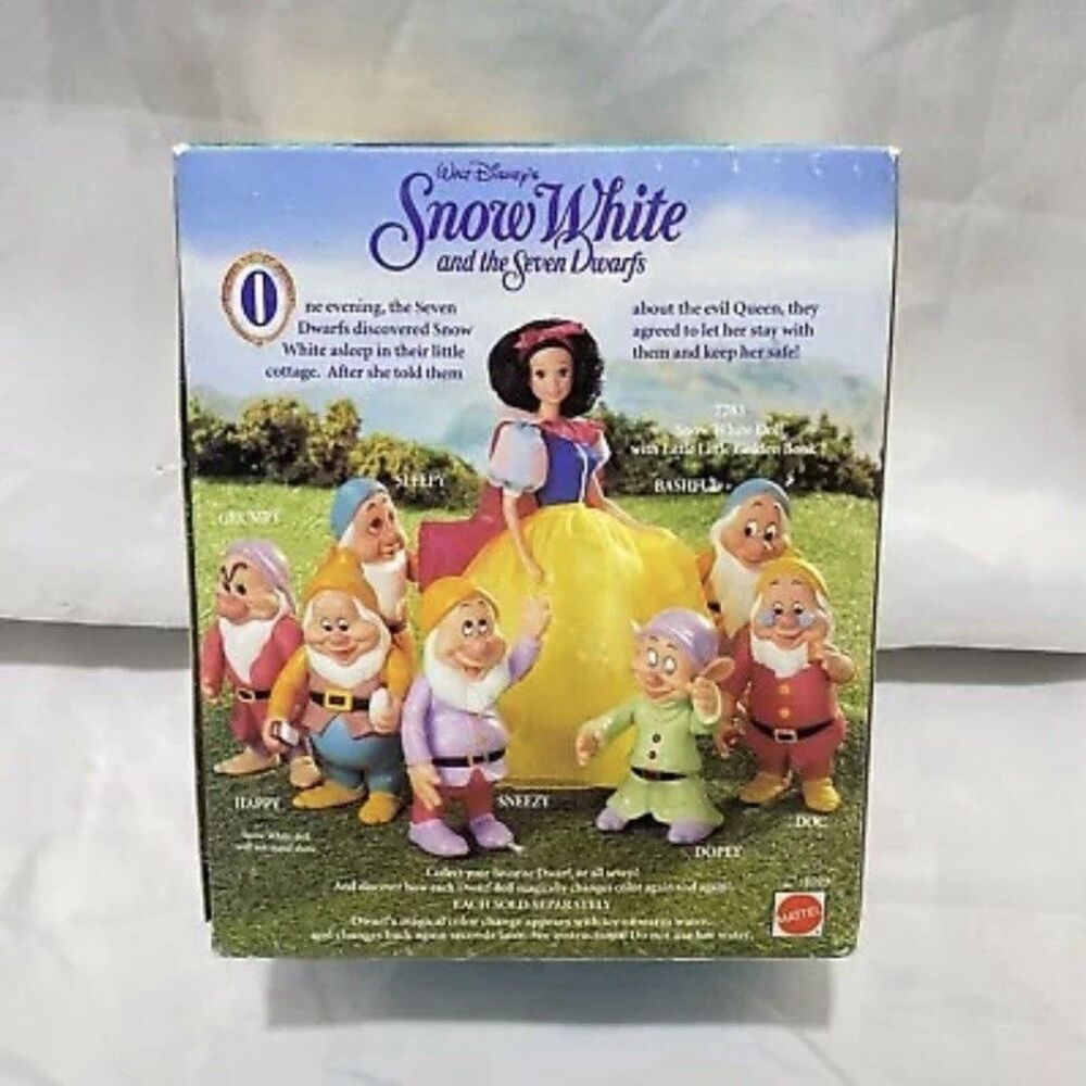 1992 Mattel Disney Snow White and The 7 Dwarfs Grumpy Doll Magic Color Change - Picture 4 of 7
